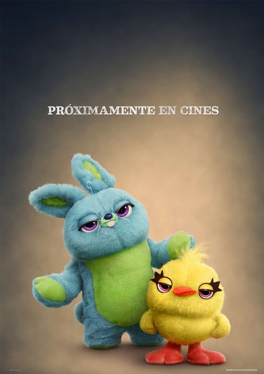 Segundo teaser de ‘Toy Story 4’. Los peluches feriantes Ducky y Bunny tienen ganas de ver la cuarta parte.